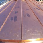 Dacheindeckung mit Dachentwässerung