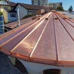 Dacheindeckung mit Dachentwässerung